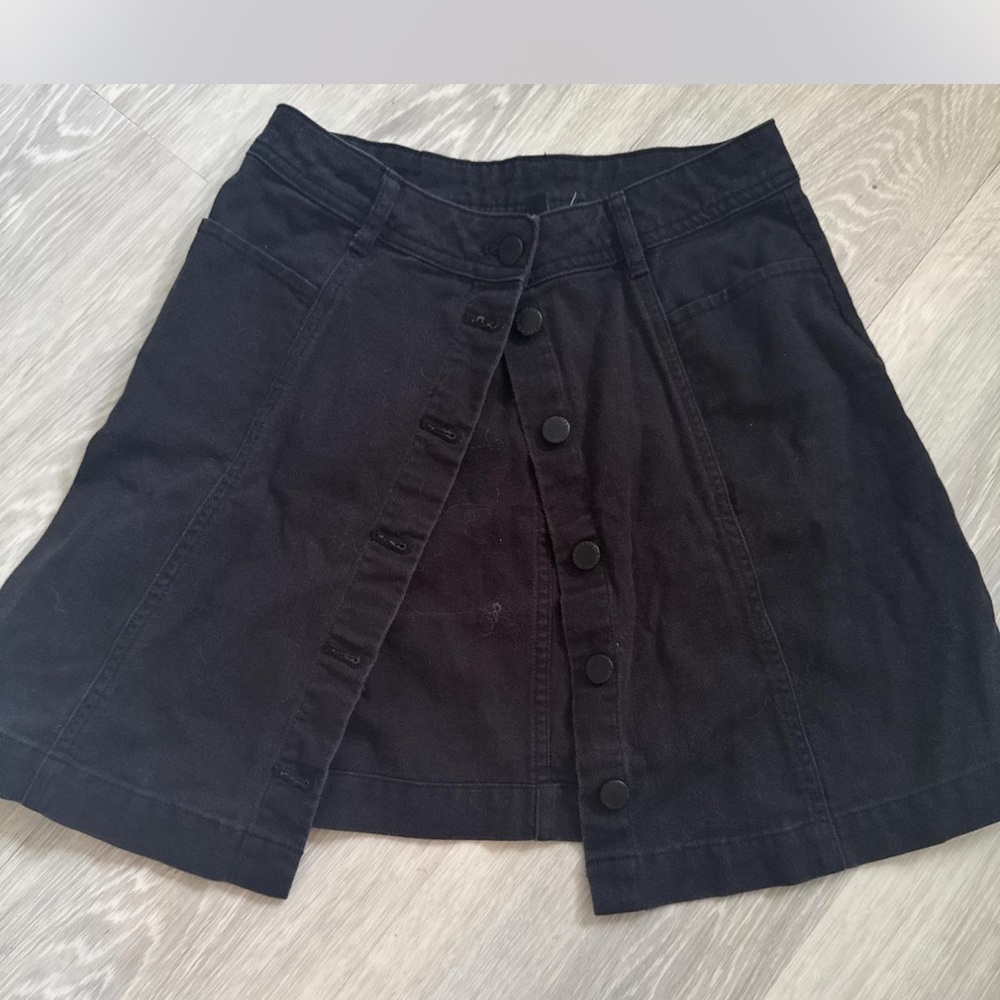 H&M Black Mini Skater Skirt with Slit